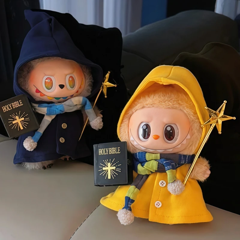 17 см аксессуары Labubu, дизайнерская одежда для V1 V2 V3, плащ Labubu, шарф, комплект одежды, модные детские игрушки, подарок на день рождения 
17 см аксессуары Labubu, дизайнерская одежда для V1 V2 V3, плащ Labubu, шарф, комплект одежды, модные детские игрушки, подарок на день рождения