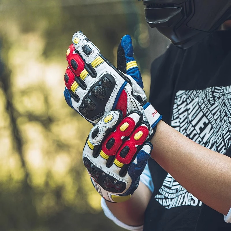 New P8 motorcycle riding gloves carbon fiber four seasons anti-drop locomotive racing knight equipment men
New P8 motorcycle riding gloves carbon fiber four seasons anti-drop locomotive racing knight equipment men