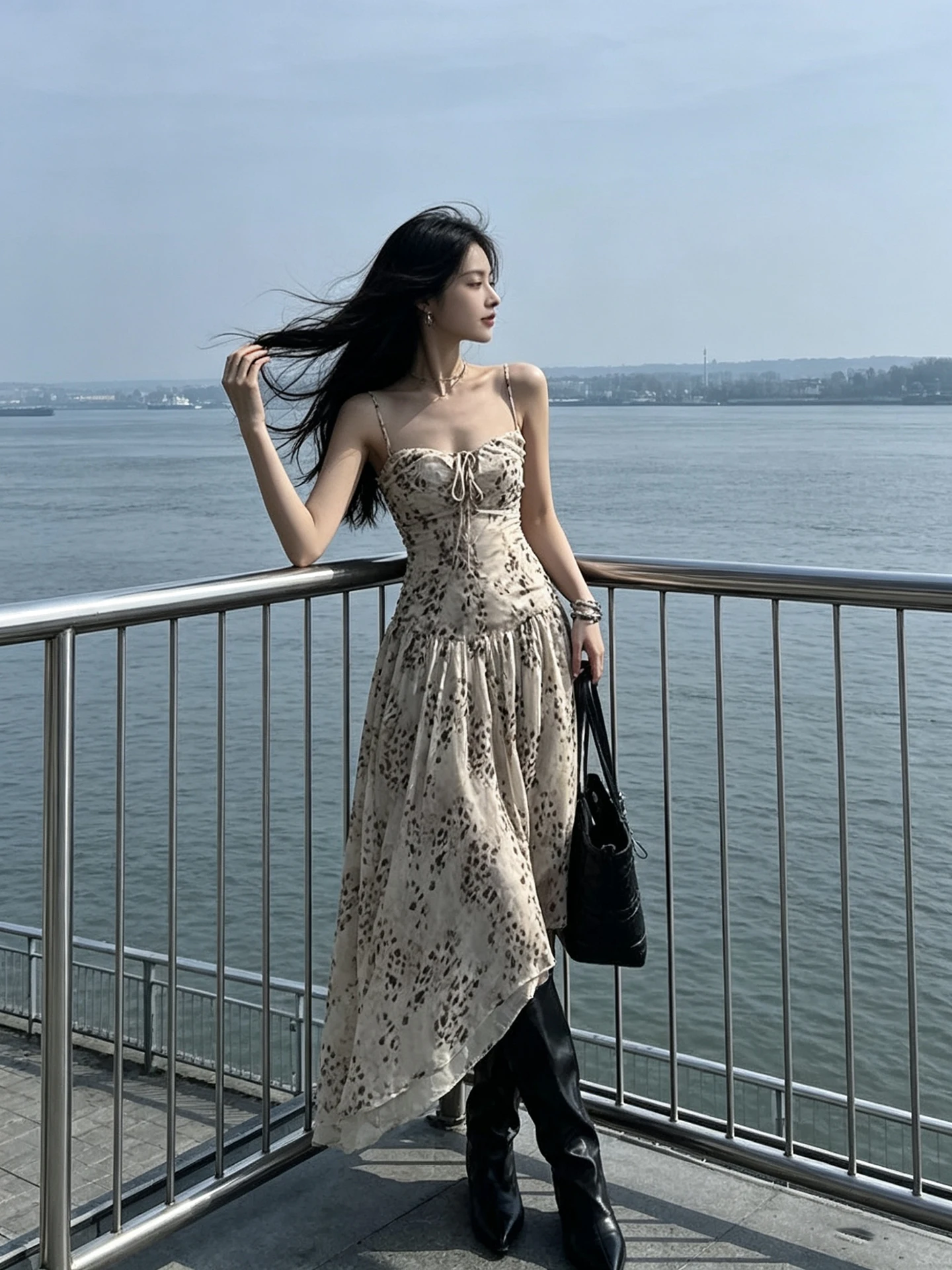 Retro American Leopard Print Asymmetrical Dress Women's Waist Inward Design Spicy Girl Strap Long Dress Summer Casual
Retro American Leopard Print Asymmetrical Dress Women's Waist Inward Design Spicy Girl Strap Long Dress Summer Casual