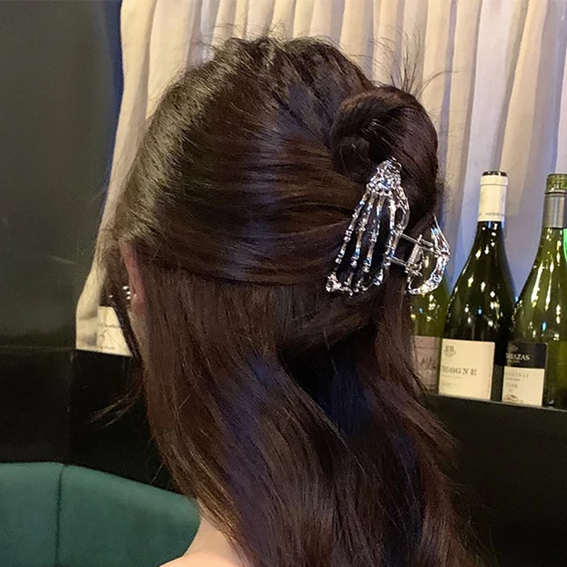 Puk Style Design Metal Hair Claw Clips Ladies Halloween Hair Accessory Hair Clip Headwear Fashion Hair Ornament For Women Girls
Puk Style Design Metal Hair Claw Clips Ladies Halloween Hair Accessory Hair Clip Headwear Fashion Hair Ornament For Women Girls