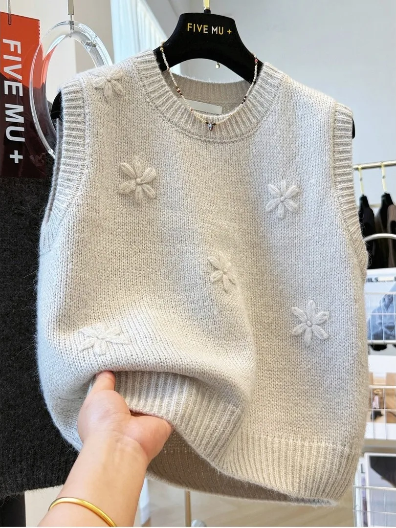 Мужской вязаный жилет ручной работы класса люкс, очень большой размер (300 пу), свободный крой, круглый вырез, осенняя повседневная одежда
Мужской вязаный жилет ручной работы класса люкс, очень большой размер (300 пу), свободный крой, круглый вырез, осенняя повседневная одежда