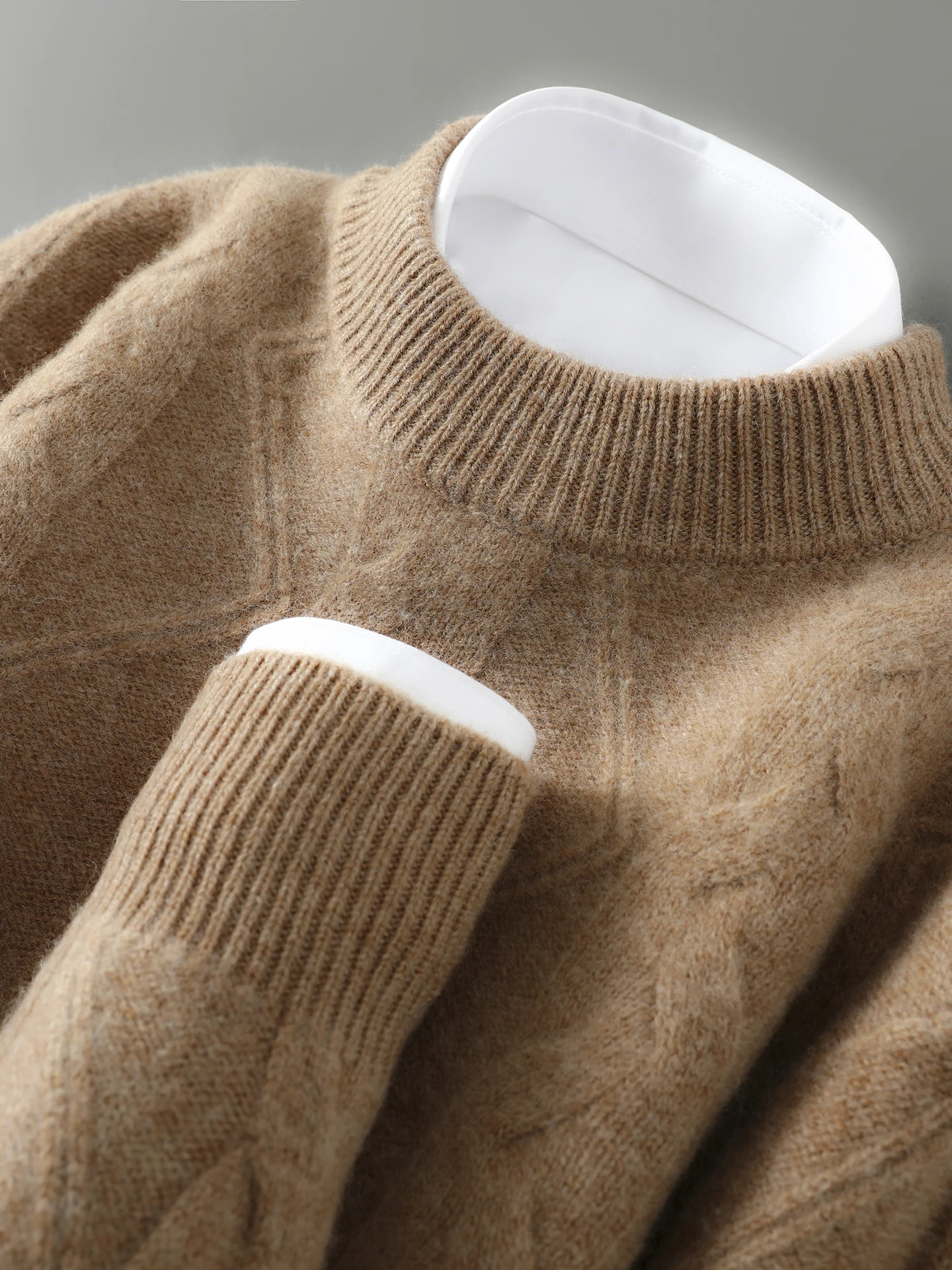 Thiened 00 Pure Wool Knitted Sweater f High Collar Men's Casual Loose Overhead Knitted Base irt Autumn Winter Twist
Thiened 00 Pure Wool Knitted Sweater f High Collar Men's Casual Loose Overhead Knitted Base irt Autumn Winter Twist