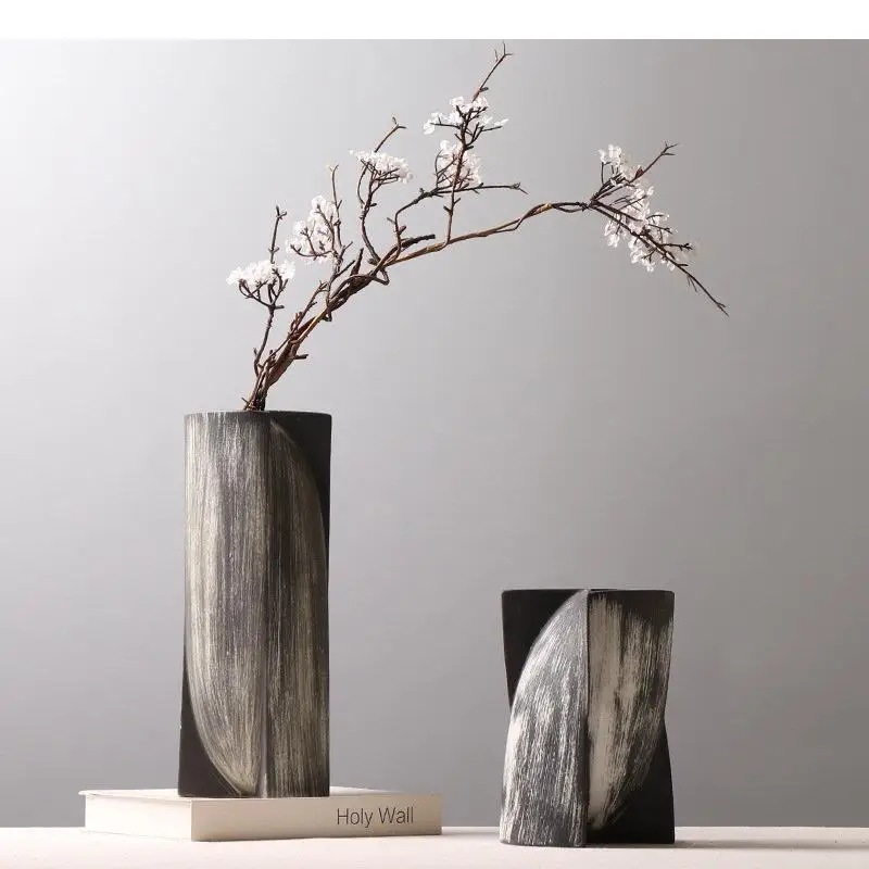Black and White Abstract Shape Ceramic Vase Flower Pots Desk Decoration Artificial Flowers Decorative Vases Modern Home Decor
Black and White Abstract Shape Ceramic Vase Flower Pots Desk Decoration Artificial Flowers Decorative Vases Modern Home Decor