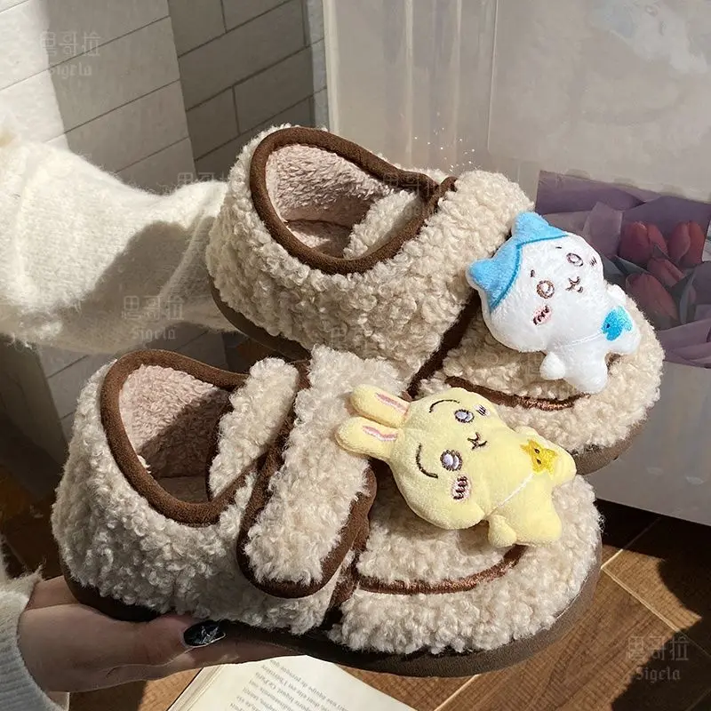 Kawaii Cute Chiikawa Hachiware Usagi Keep Warm Thick Bottom Kawaii Wearing Outside Anti-slip Anime Cotton Shoes Cartoon Gifts
Kawaii Cute Chiikawa Hachiware Usagi Keep Warm Thick Bottom Kawaii Wearing Outside Anti-slip Anime Cotton Shoes Cartoon Gifts