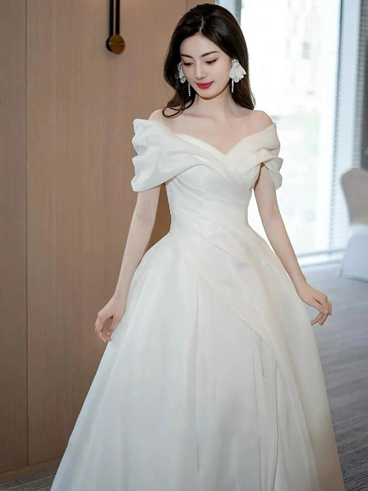 Ele One-oulder Bridal Gown for Small Stature Brides Cusizable Wedding Dr for Engagement And Toasting Ceremonies
Ele One-oulder Bridal Gown for Small Stature Brides Cusizable Wedding Dr for Engagement And Toasting Ceremonies