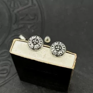 S925 sterling silver retro horseshoe print cross flower stud earrings exaggerated earrings niche high sense
S925 sterling silver retro horseshoe print cross flower stud earrings exaggerated earrings niche high sense