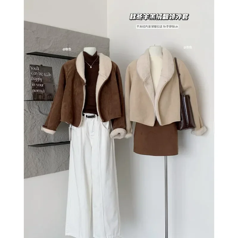 Korean Fashion New Women Tops Coats Retro Suede Turn Down Collar Lamb Fur Splicing Long Sleeve All Match Female Jackets Coat
Korean Fashion New Women Tops Coats Retro Suede Turn Down Collar Lamb Fur Splicing Long Sleeve All Match Female Jackets Coat