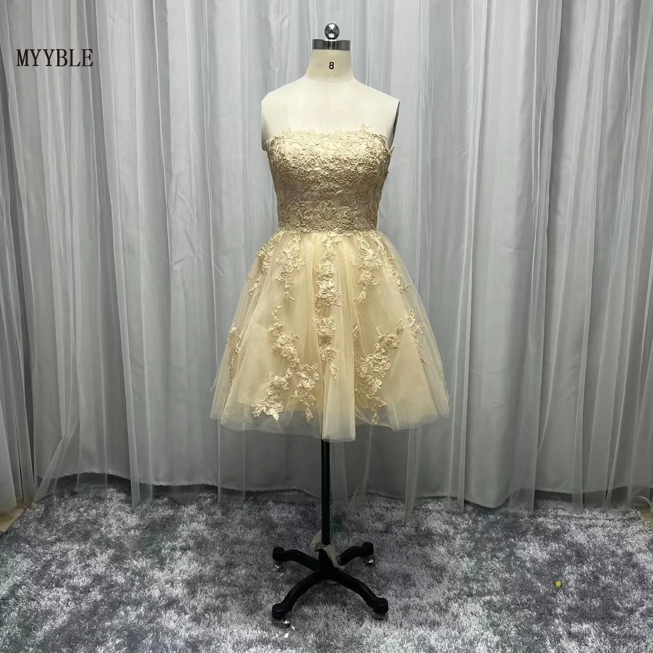 Plus Size Custom Made Homecoming Dresses Strapless Sleeveless Vestidos Lace Appliques Real Photo Formal Charming Robe De Soiree
Plus Size Custom Made Homecoming Dresses Strapless Sleeveless Vestidos Lace Appliques Real Photo Formal Charming Robe De Soiree