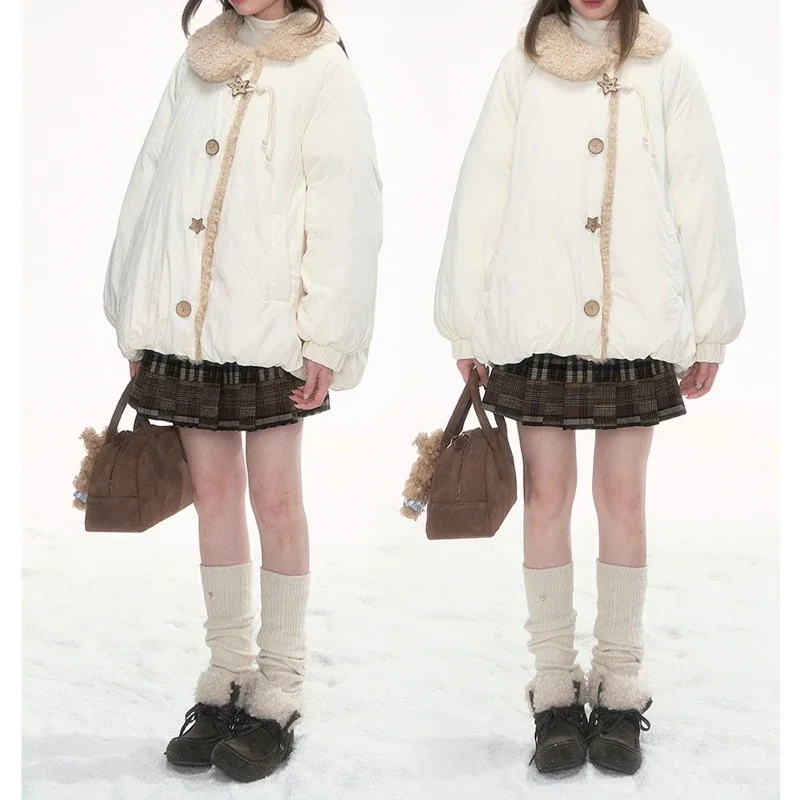 Короткое хлопковое женское хлопковое пальто с меховым воротником, зима 2025, новое теплое и утолщенное короткое пальто
Короткое хлопковое женское хлопковое пальто с меховым воротником, зима 2025, новое теплое и утолщенное короткое пальто