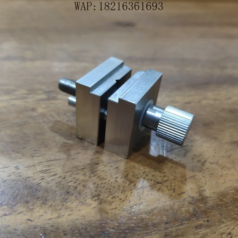 Bench Handheld Flat Vise Precision Modeling Painting Clamping Tool
Bench Handheld Flat Vise Precision Modeling Painting Clamping Tool