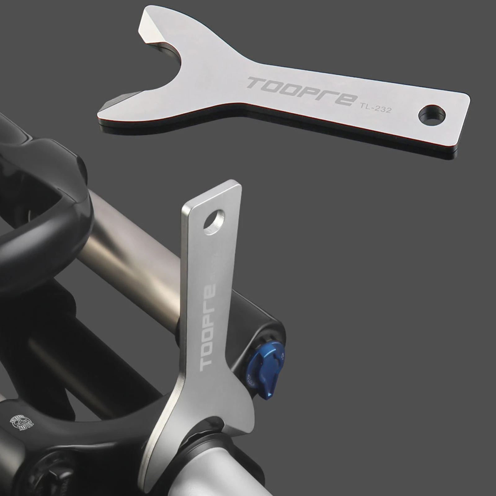 Bottom Plug Repair Tools 304 Stainless Steel Headset Bottoms Gear Removal Wrench Wear Resist for Mountain Bike And Road Bike
Bottom Plug Repair Tools 304 Stainless Steel Headset Bottoms Gear Removal Wrench Wear Resist for Mountain Bike And Road Bike