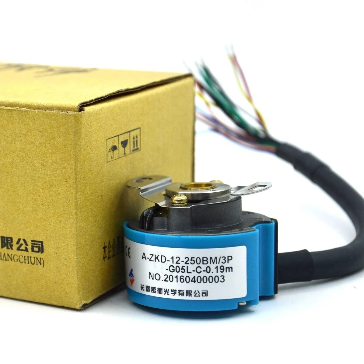A-ZKD-12-250BM/2P-G05L-A YUHENG Hollow shaft servo motor encoder New original genuine goods are available from stock
A-ZKD-12-250BM/2P-G05L-A YUHENG Hollow shaft servo motor encoder New original genuine goods are available from stock