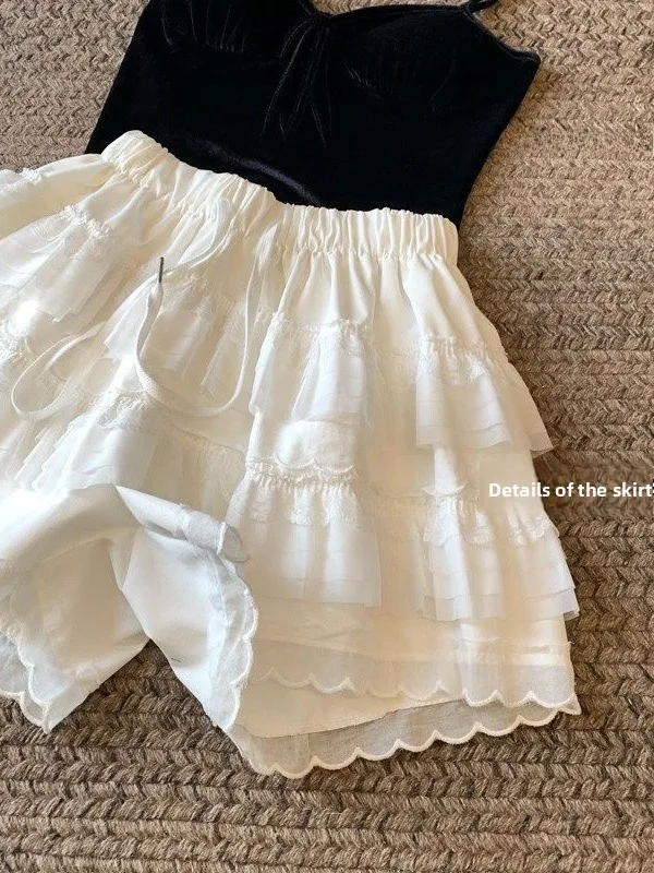 Cute Lace Trimmed Cake Pant Skirt Drawstring Casual High Waist Slimming A-Line Skirt Pants for Women Summer Commute Style
Cute Lace Trimmed Cake Pant Skirt Drawstring Casual High Waist Slimming A-Line Skirt Pants for Women Summer Commute Style