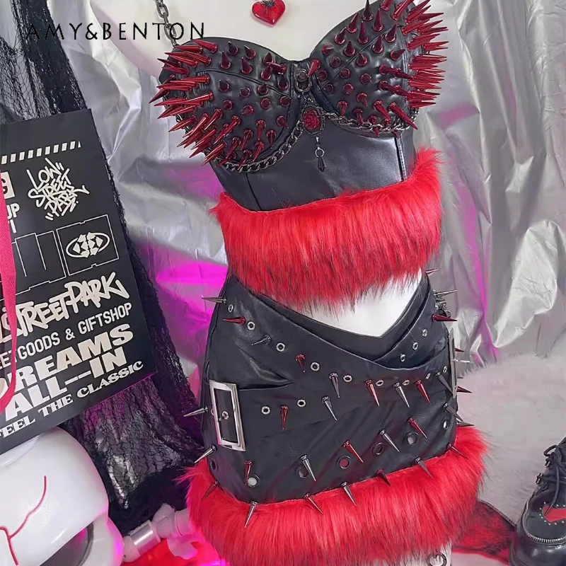 European American Y2K Sexy Hot Girl Subculture Punk Fluffy Rivet PU Leather Sling Sweet Cool Bodycon Short Skirts Sets Ladies
European American Y2K Sexy Hot Girl Subculture Punk Fluffy Rivet PU Leather Sling Sweet Cool Bodycon Short Skirts Sets Ladies