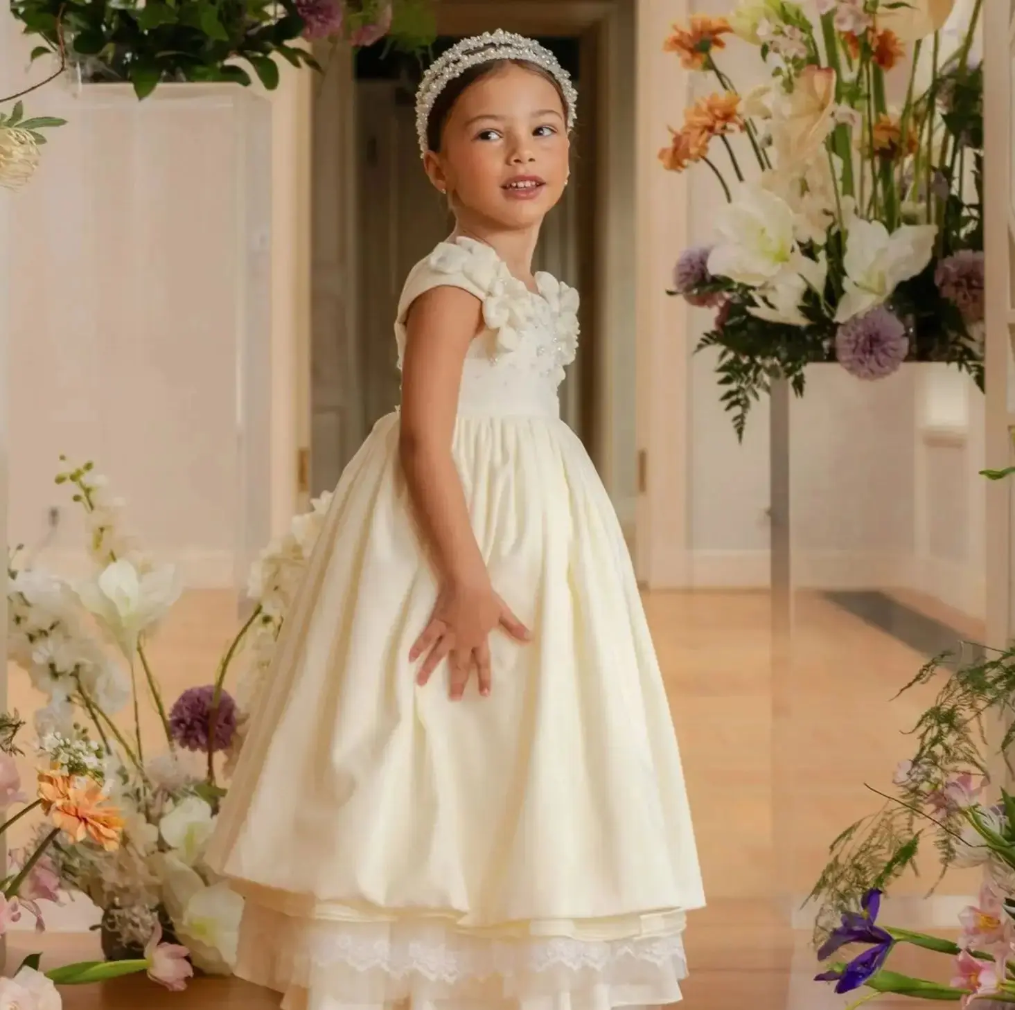 Elegant Satin Customized Flower Girl Dress For Wedding Sleeveless Ankle Lenght Kids Birthday Party First Communion Ball Gown
Elegant Satin Customized Flower Girl Dress For Wedding Sleeveless Ankle Lenght Kids Birthday Party First Communion Ball Gown