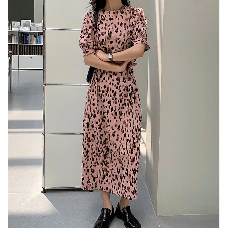 Women's Korean Casual Leopard Printed Split Dresses 2023 Summer Female Clothing Fashion Vintage Short Sleeve High Waist Dress
Women's Korean Casual Leopard Printed Split Dresses 2023 Summer Female Clothing Fashion Vintage Short Sleeve High Waist Dress