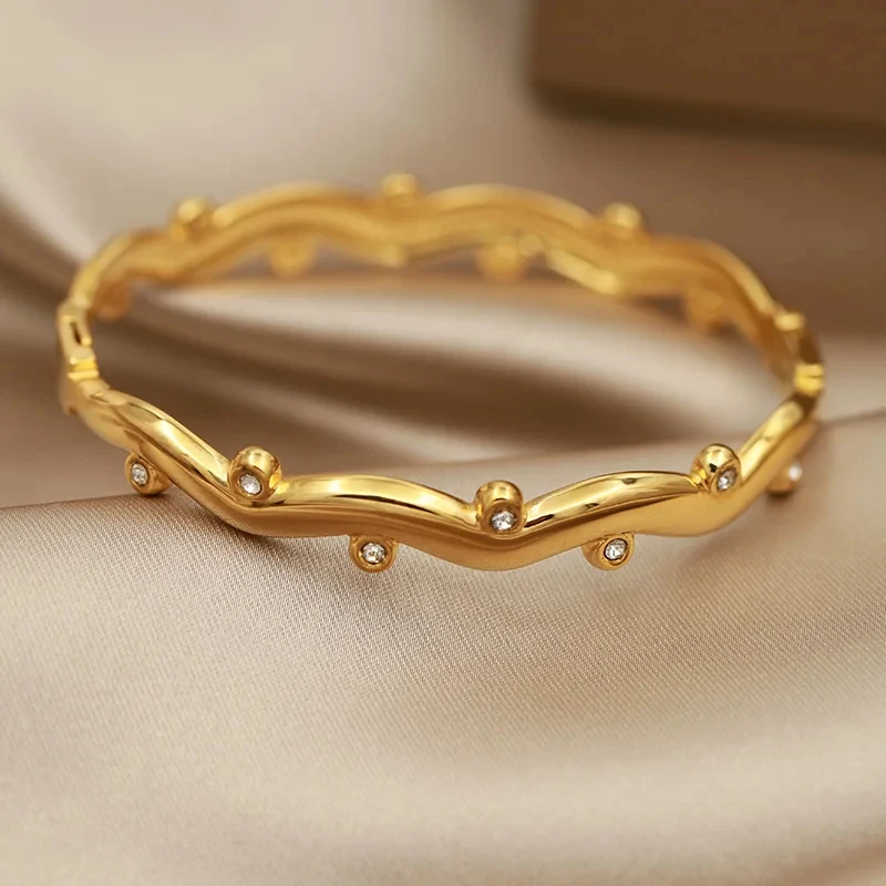 Leaf Shape Desgin Cubic Zircon Cuff Bracelet Simple Crystal Stainless Steel Bangle for Women Crystal Jewelry Birthday Present
Leaf Shape Desgin Cubic Zircon Cuff Bracelet Simple Crystal Stainless Steel Bangle for Women Crystal Jewelry Birthday Present