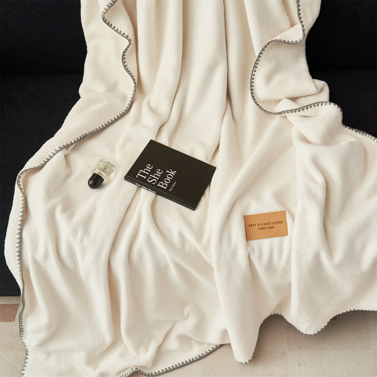 Double Layer Alpaca Wool Milk Velvet Blanket Office Lap Blanket Leg Covering Nap Soft Cozy Polyester Fiber Autumn Winter Blanket
Double Layer Alpaca Wool Milk Velvet Blanket Office Lap Blanket Leg Covering Nap Soft Cozy Polyester Fiber Autumn Winter Blanket