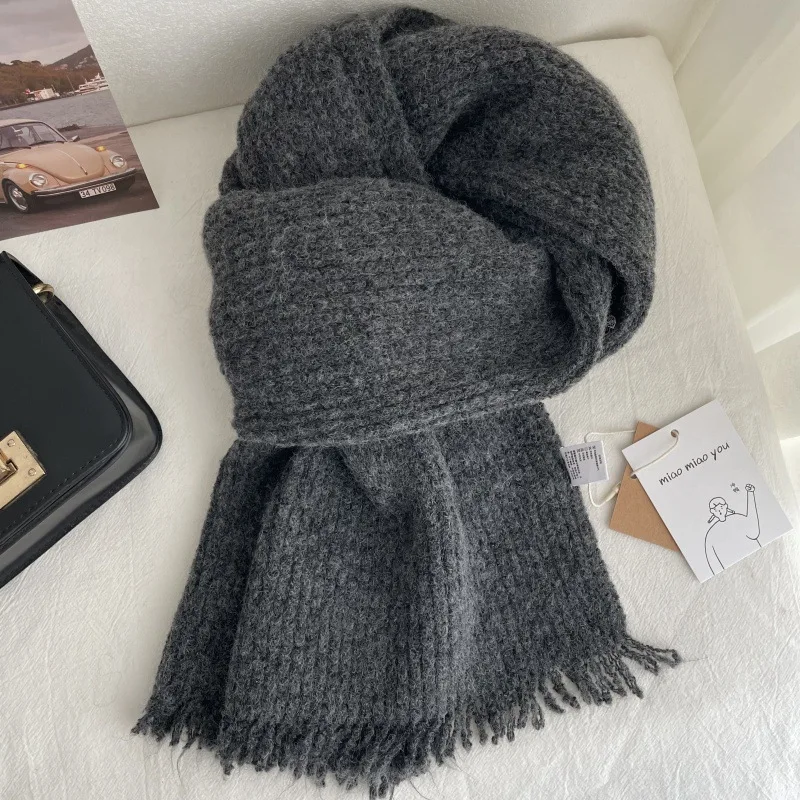 Japan and South Korea Popular Gray Knitted Scarf Scarf Winter Thickened Warm Solid Color Unisex Couple Style Soft
Japan and South Korea Popular Gray Knitted Scarf Scarf Winter Thickened Warm Solid Color Unisex Couple Style Soft