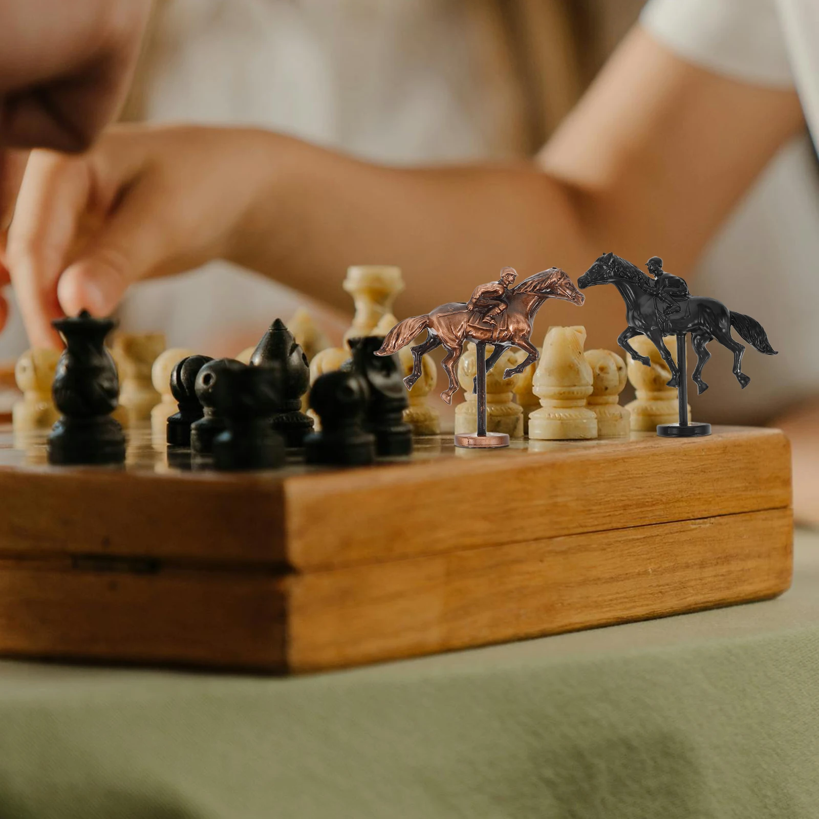 2 Pcs Horse Racing Chess Pieces Animal Board Souvenir Metal Prop Game Alloy Collection Figure Replacement
2 Pcs Horse Racing Chess Pieces Animal Board Souvenir Metal Prop Game Alloy Collection Figure Replacement