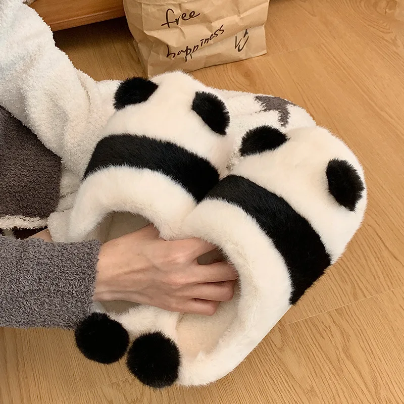 Хлопковые тапочки с милой пандой для женщин и мужчин, зимние домашние меховые теплые тапочки для дома
Хлопковые тапочки с милой пандой для женщин и мужчин, зимние домашние меховые теплые тапочки для дома
