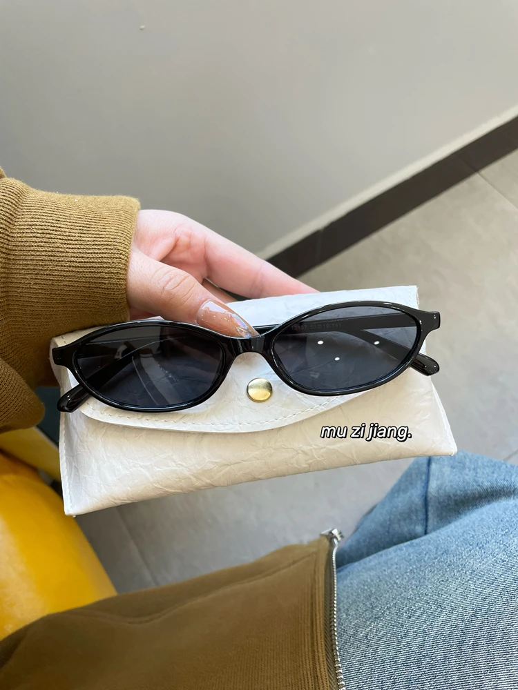 Faionable Ele Oval Sunglasses Women's Frame Sun Glasses Sli Trendy Personali Solar Glasses for Square Faces
Faionable Ele Oval Sunglasses Women's Frame Sun Glasses Sli Trendy Personali Solar Glasses for Square Faces