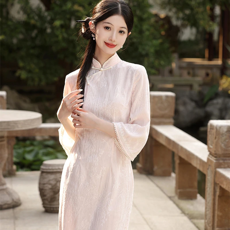 Vintage Chinese Young Girls Velvet Qipao Luxury Beaded Womens Cheongsam Winter Quipao Mujer Elegante Robe Pink Blue 23488
Vintage Chinese Young Girls Velvet Qipao Luxury Beaded Womens Cheongsam Winter Quipao Mujer Elegante Robe Pink Blue 23488