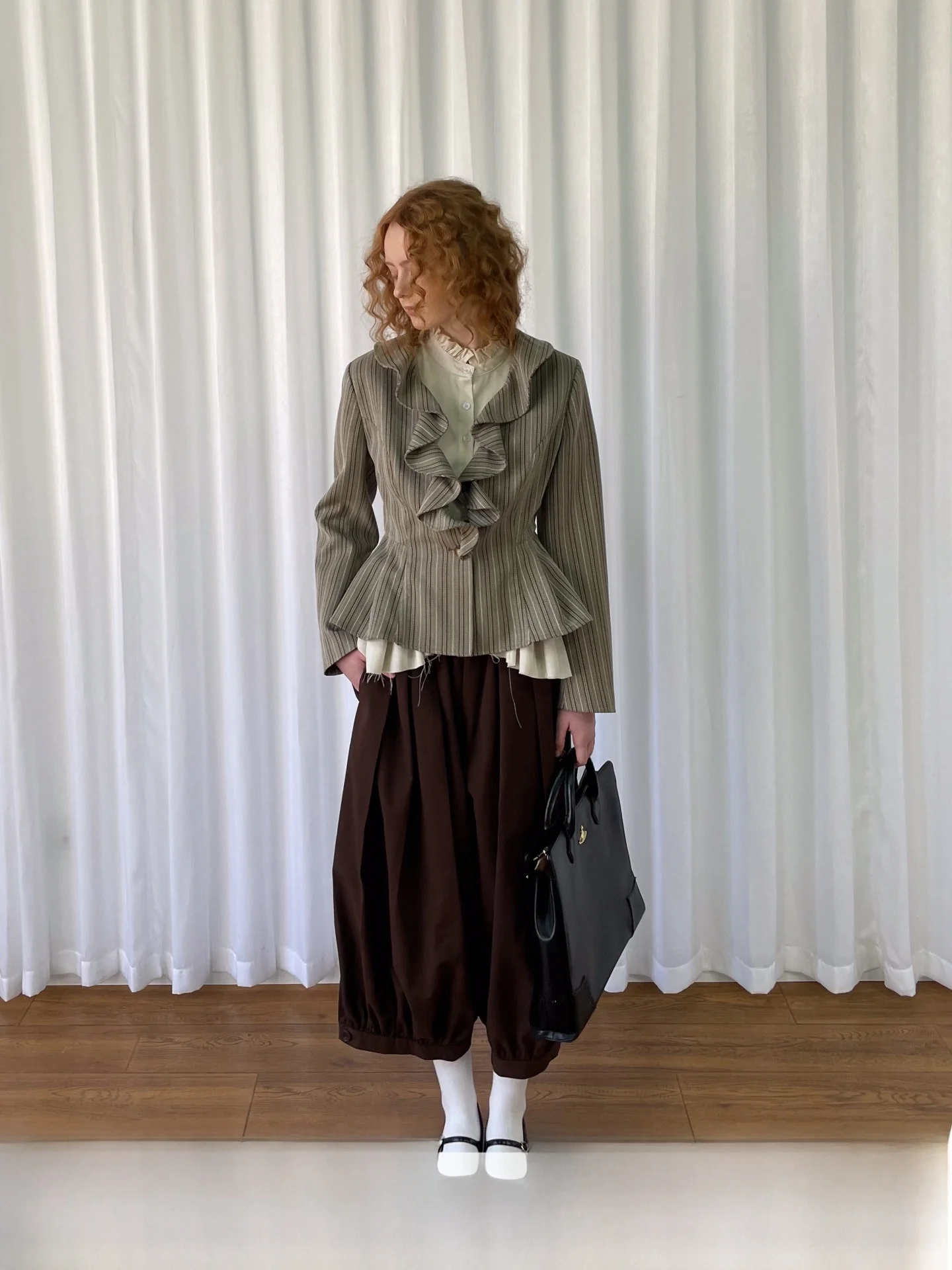 Slimming Short Brown Striped Floral Lace Front Closure Women's Jacket Commute Style Long Sleeve Single Button Coat
Slimming Short Brown Striped Floral Lace Front Closure Women's Jacket Commute Style Long Sleeve Single Button Coat