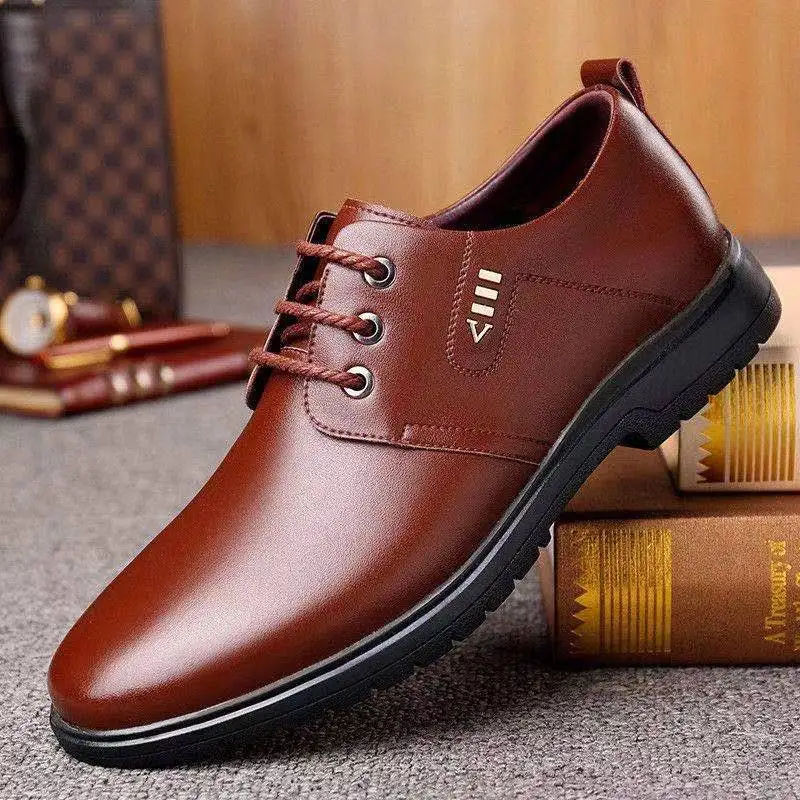 Men's Casual Soft Leather Shoes Breathable Comfortable Black Bottom Business Formal Shoes Spring Autumn Season round Toe
Men's Casual Soft Leather Shoes Breathable Comfortable Black Bottom Business Formal Shoes Spring Autumn Season round Toe