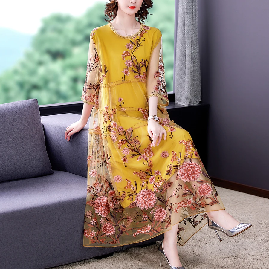Women Floral Embroidery Mulberry Silk Dress Summer Fashion Flare Sleeve Casual Dress 2023 Korean Elegant Loose Waist Dress
Women Floral Embroidery Mulberry Silk Dress Summer Fashion Flare Sleeve Casual Dress 2023 Korean Elegant Loose Waist Dress