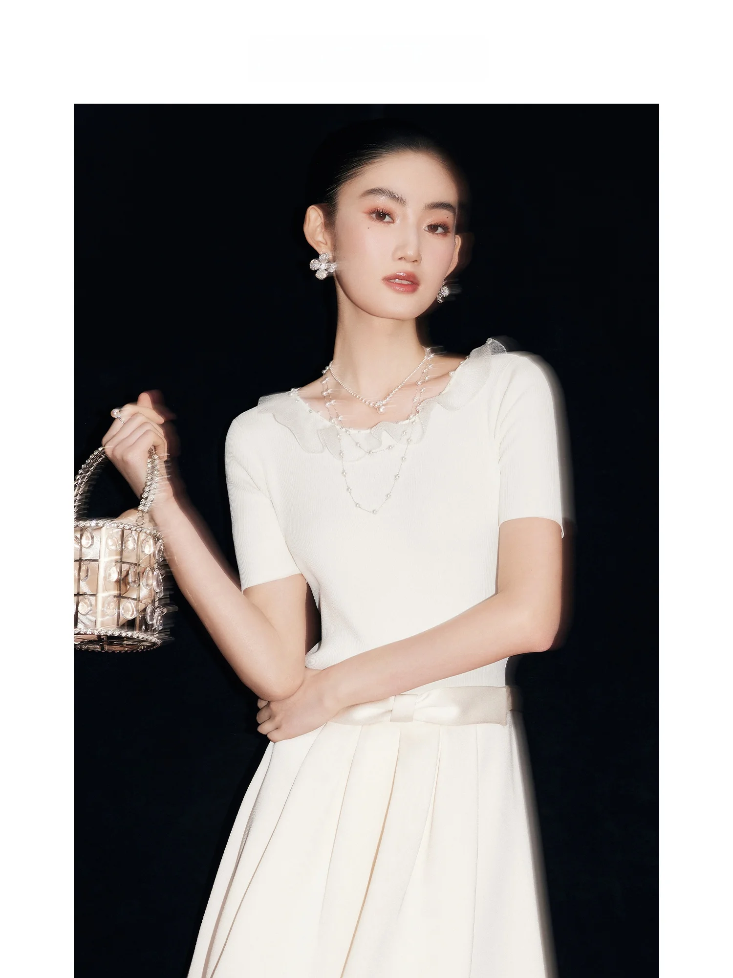 MandyZhang White Vintage Knitted T-Shirt Women's Spring Summer Design Beaded Short Sleeve Mesh Collar round Neck Top
MandyZhang White Vintage Knitted T-Shirt Women's Spring Summer Design Beaded Short Sleeve Mesh Collar round Neck Top
