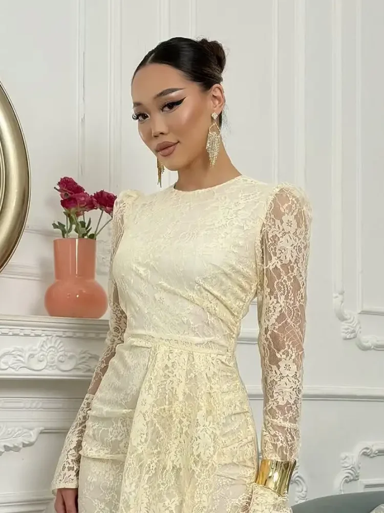 Elegant Lace Flare Sleeves Dress Women Full Sleeve Waist Cinching See Through Bodycon Long Dresses 2026 New Evening Party Gowns
Elegant Lace Flare Sleeves Dress Women Full Sleeve Waist Cinching See Through Bodycon Long Dresses 2026 New Evening Party Gowns