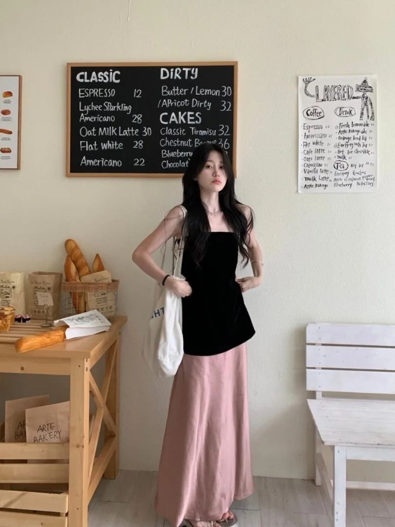 Fashionable Satin Two-Piece Set Women's Sleeveless Vest High Waist Long Dress Spring 2026 New Black Pink Commute Style
Fashionable Satin Two-Piece Set Women's Sleeveless Vest High Waist Long Dress Spring 2026 New Black Pink Commute Style