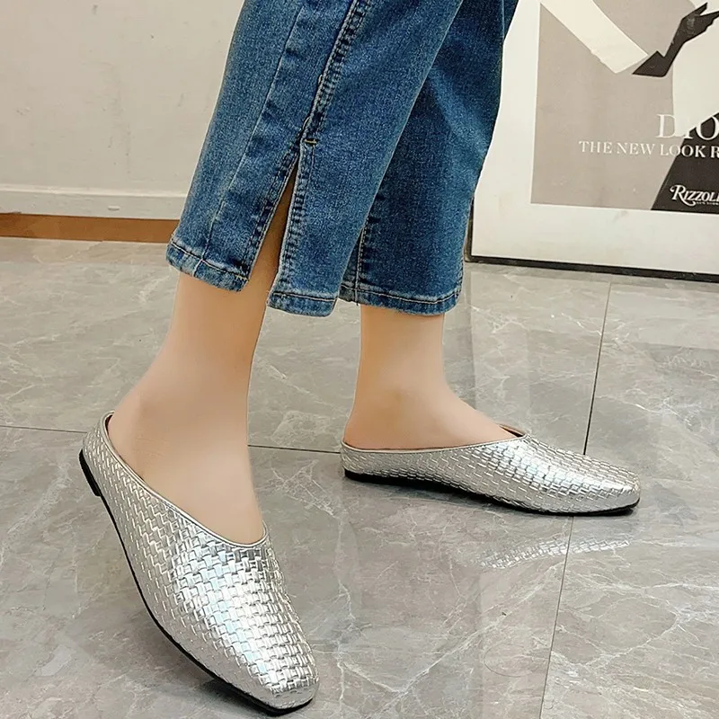 Women Shoes Baotou Semi-Slippers Female Summer Outwear Temperament Fashion with The Tip of A Pedal Luxury Sandals
Women Shoes Baotou Semi-Slippers Female Summer Outwear Temperament Fashion with The Tip of A Pedal Luxury Sandals