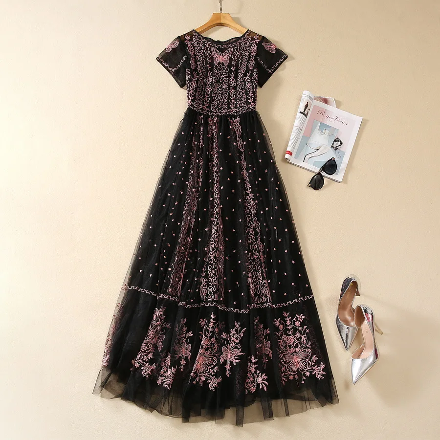 European and American women's dress 2023 winter new Round neck Short sleeve butterfly net embroidery fashion Pleated dress XXL
European and American women's dress 2023 winter new Round neck Short sleeve butterfly net embroidery fashion Pleated dress XXL