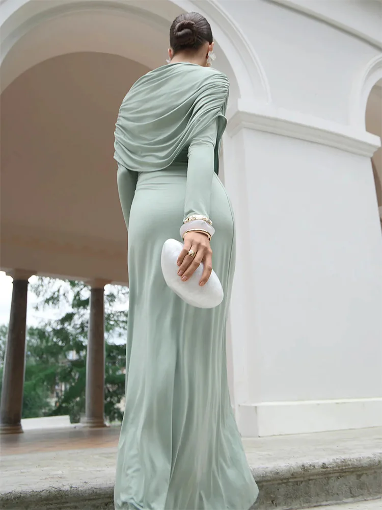 Women's fashionable temperament elegant long sleeved solid color slim fit long skirt asymmetrical sloping shoulder dress women's
Women's fashionable temperament elegant long sleeved solid color slim fit long skirt asymmetrical sloping shoulder dress women's
