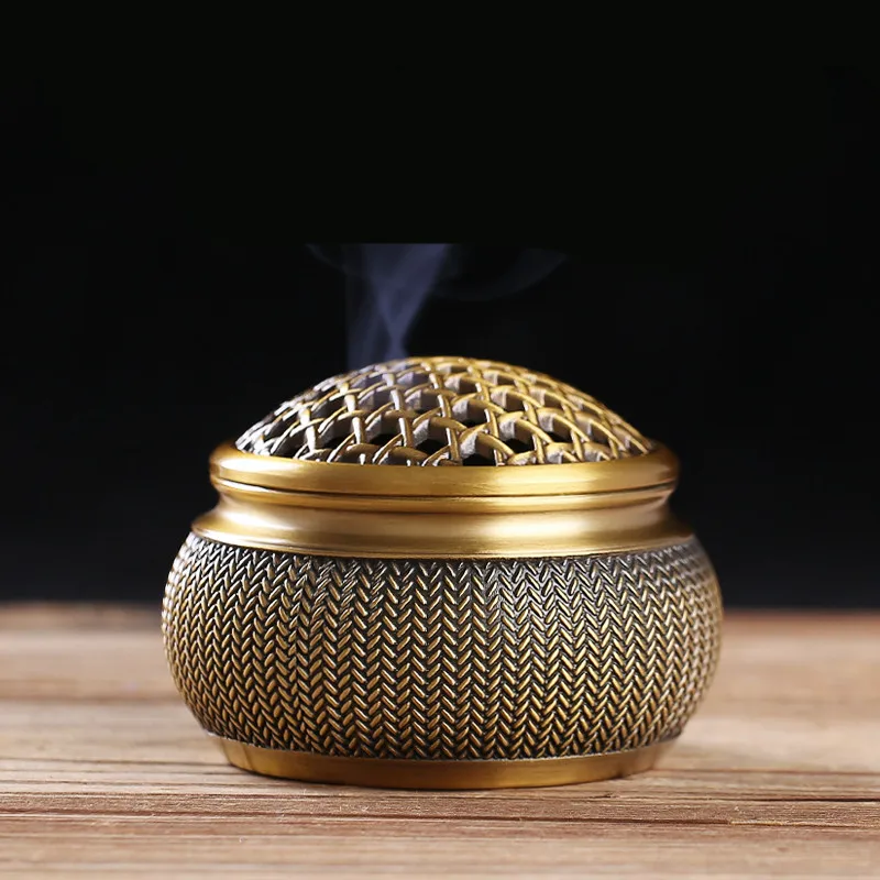 6.3*9cm Pure Copper Creative Hollow Exquisite Carving Retro Style Howm Office Putting Decorate Incense Burner
6.3*9cm Pure Copper Creative Hollow Exquisite Carving Retro Style Howm Office Putting Decorate Incense Burner