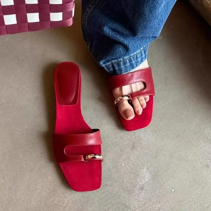 Clip Toe Flats Women Slippers Square Toe Sexy Sandals Shoes 2025 Summer Designer Elegant Dress Open Toe Slides Trend Party Pumps
Clip Toe Flats Women Slippers Square Toe Sexy Sandals Shoes 2025 Summer Designer Elegant Dress Open Toe Slides Trend Party Pumps
