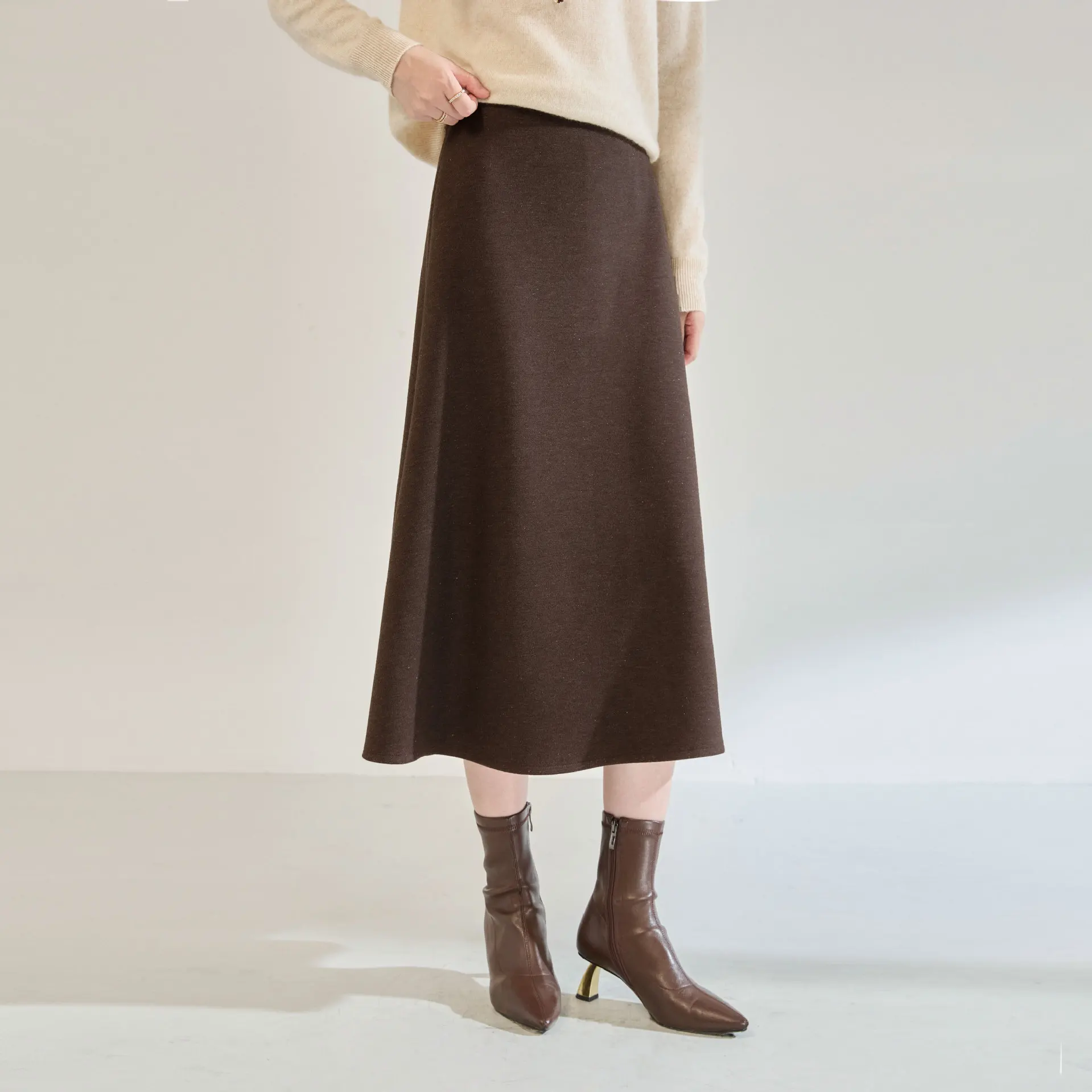 2026 Feel Soft Wool Acetate Elegant and Versatile A-Line High-Waisted Thickened Midi Skirt
2026 Feel Soft Wool Acetate Elegant and Versatile A-Line High-Waisted Thickened Midi Skirt