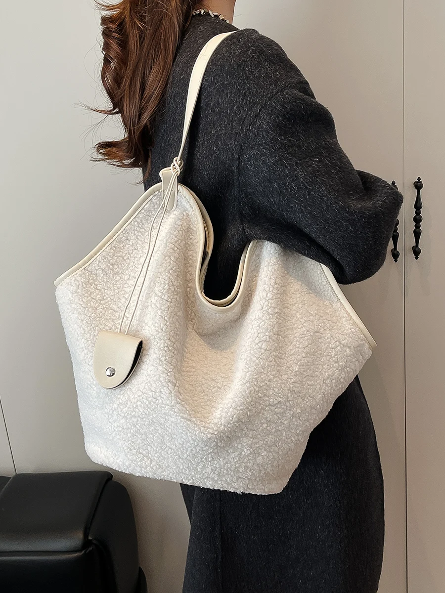 Faionable Plu Buet Bag Простая большая сумка Capaci Lazy oulder Bag Повседневная дорожная сумка Повседневная женская сумка Sle 2025 Новая модель
Faionable Plu Buet Bag Простая большая сумка Capaci Lazy oulder Bag Повседневная дорожная сумка Повседневная женская сумка Sle 2025 Новая модель