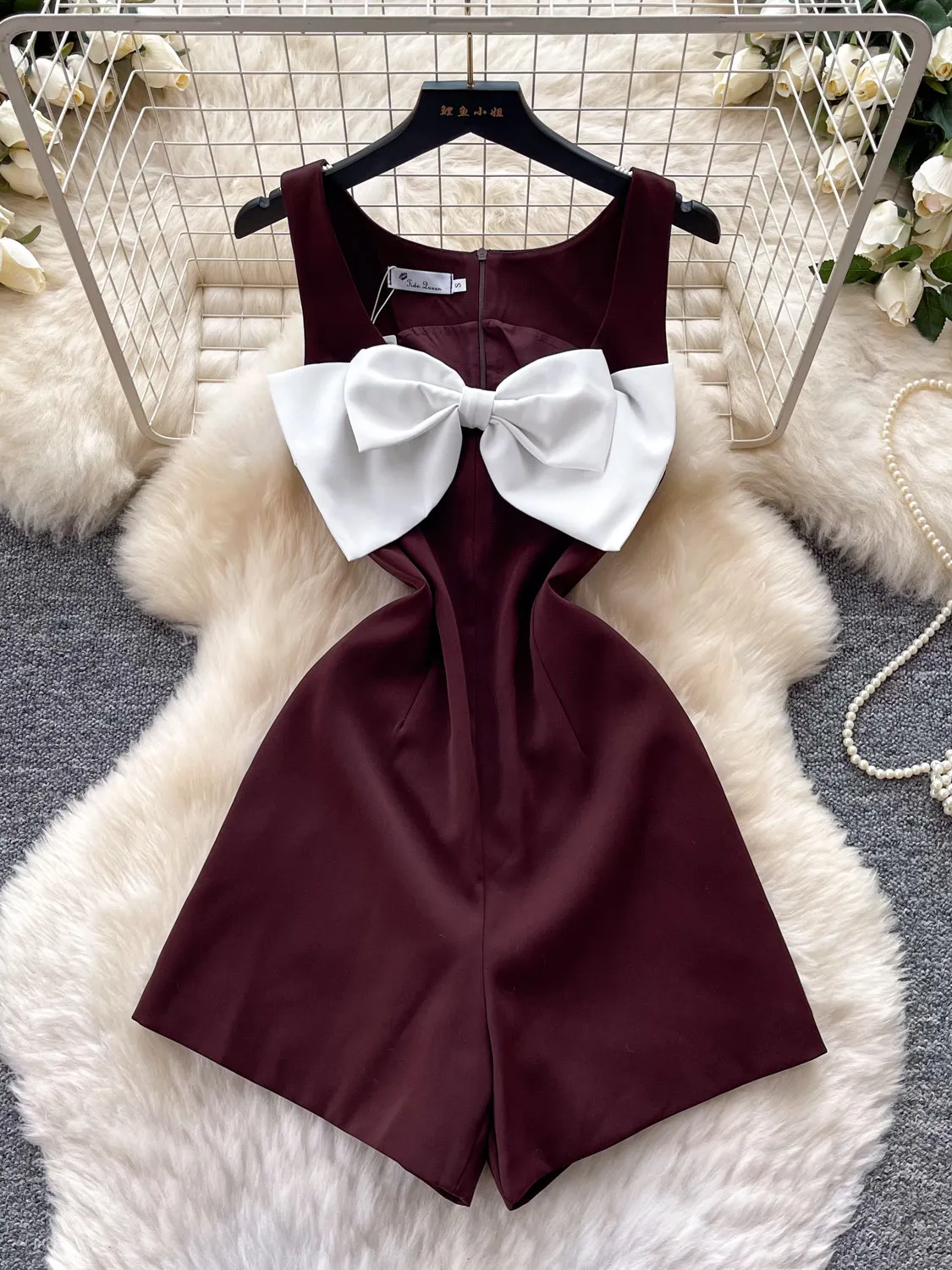Women's Brown French Luxury Style Bow Jumpsuit Y2k Vintage Bodysuit Fashion Sleeveless Romper for Summer for Women Summer 2026
Women's Brown French Luxury Style Bow Jumpsuit Y2k Vintage Bodysuit Fashion Sleeveless Romper for Summer for Women Summer 2026