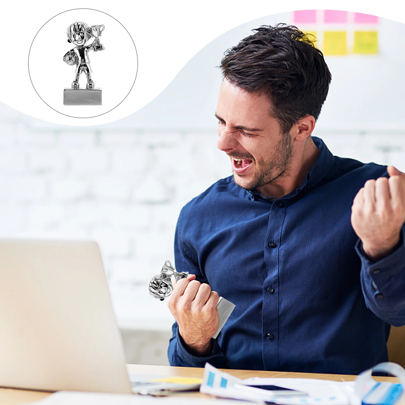 Маленький футбольный трофей из смолы, позолота, изысканная отделка, приз для вечеринки, награда за класс, награда за спортивное мероприятие, трофей 
Маленький футбольный трофей из смолы, позолота, изысканная отделка, приз для вечеринки, награда за класс, награда за спортивное мероприятие, трофей