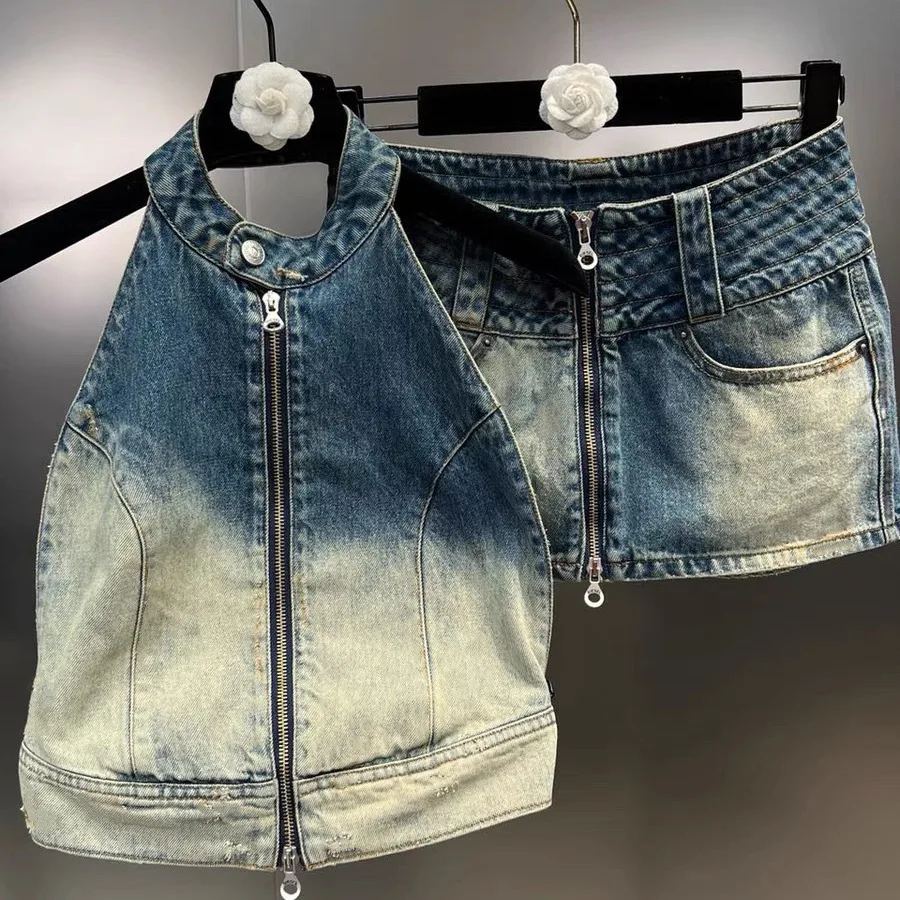 Girls Summer New 2024 Hanging Neck, Open Back Zipper Gradient Tank Top+Elastic Half Skirt Denim Set
Girls Summer New 2024 Hanging Neck, Open Back Zipper Gradient Tank Top+Elastic Half Skirt Denim Set