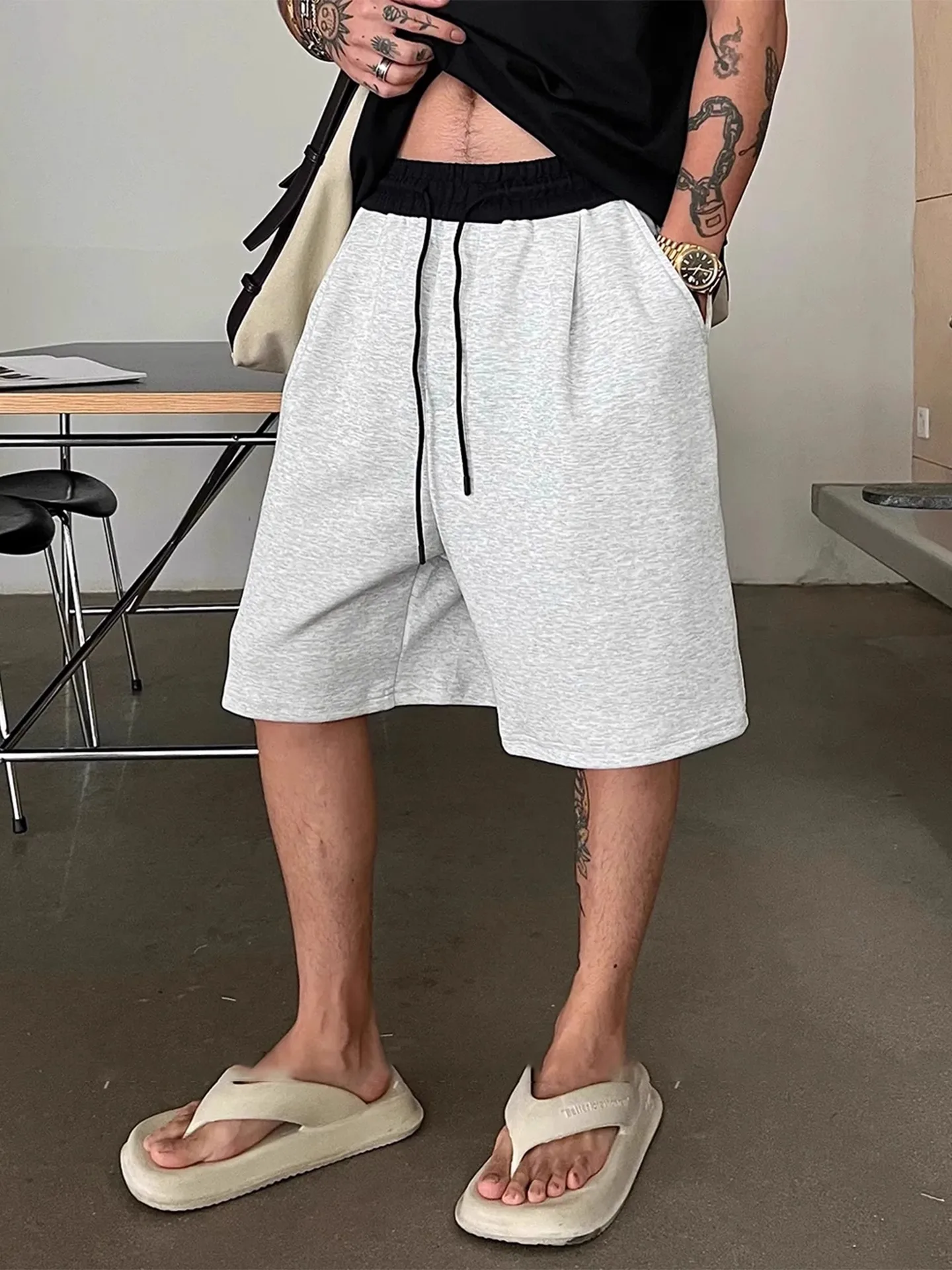 Модные повседневные мужские прямые брюки длиной f, летняя верхняя одежда, цветные брюки с талией, пятиминутные брюки, модный бренд
Модные повседневные мужские прямые брюки длиной f, летняя верхняя одежда, цветные брюки с талией, пятиминутные брюки, модный бренд