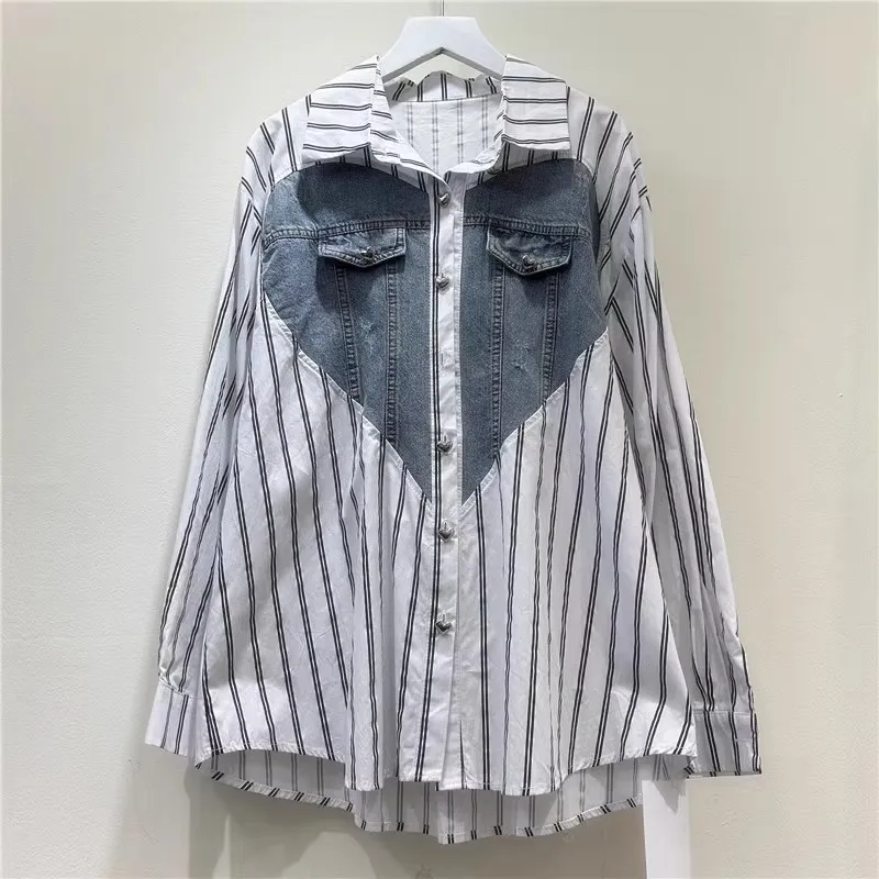Denim Patchwork Striped Shirt Women 2025 New Spring Lapel Long Sleeve Shirts Asymmetric Loose Casual Loose Blouse Female B958
Denim Patchwork Striped Shirt Women 2025 New Spring Lapel Long Sleeve Shirts Asymmetric Loose Casual Loose Blouse Female B958