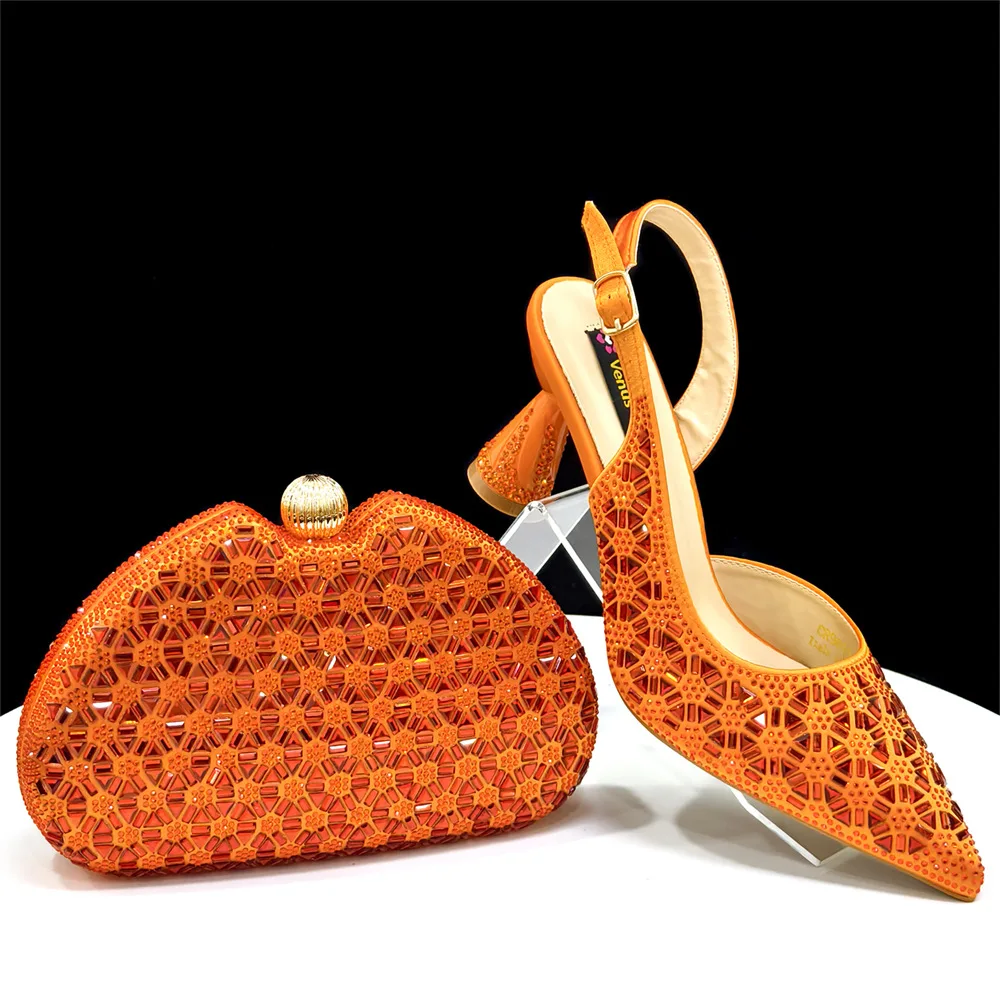 women's shoes with bag set combination, pointed shoes with box semi-round bag, full diamond design
women's shoes with bag set combination, pointed shoes with box semi-round bag, full diamond design