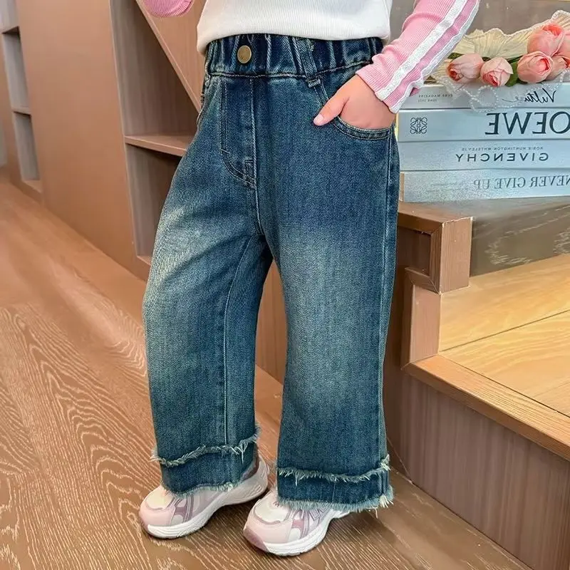 Baby Girls Jeans Children's Spring and Autumn New Style With Stickers Frayed Edges Embroidered Straight Leg Jeans
Baby Girls Jeans Children's Spring and Autumn New Style With Stickers Frayed Edges Embroidered Straight Leg Jeans