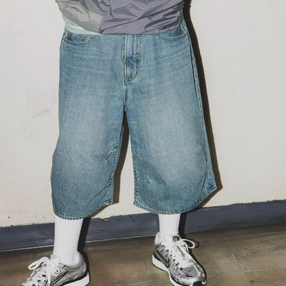 Day 2026 cotton washed whitened old retro denim cropped pants wide leg pants BEAMS
Day 2026 cotton washed whitened old retro denim cropped pants wide leg pants BEAMS