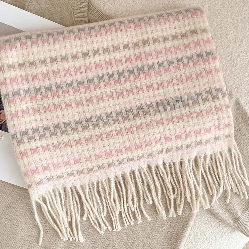 Soft Dopamine Plaid Scarf Anti-cold Korean Style Knitted Wool Shawl Polyester Faux Cashmere Long Neckscarf with Tassel Autumn
Soft Dopamine Plaid Scarf Anti-cold Korean Style Knitted Wool Shawl Polyester Faux Cashmere Long Neckscarf with Tassel Autumn