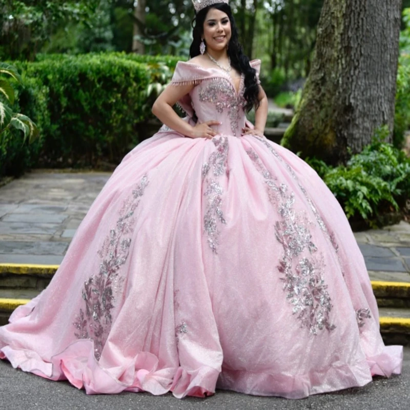 Pink Shiny Quinceanera Dresses Off The Shoulder Sequin Applique Lace Beading Bow Tiered Tull Ball Gown Vestidos De 15 Anos Sweet
Pink Shiny Quinceanera Dresses Off The Shoulder Sequin Applique Lace Beading Bow Tiered Tull Ball Gown Vestidos De 15 Anos Sweet